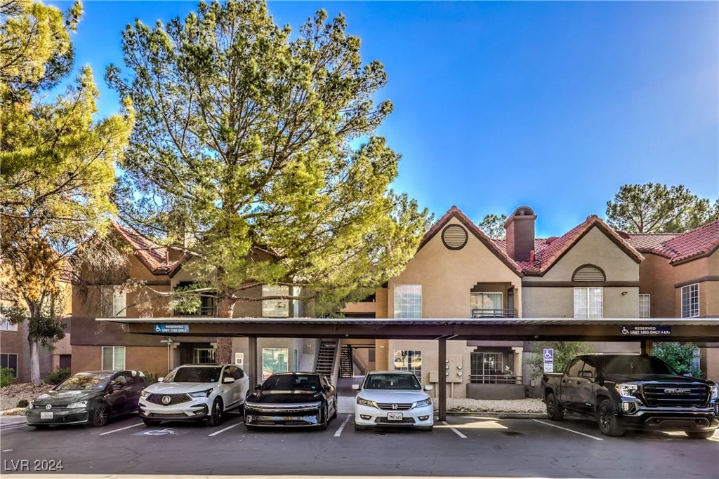 2200 Fort Apache, Las Vegas, NV 89117