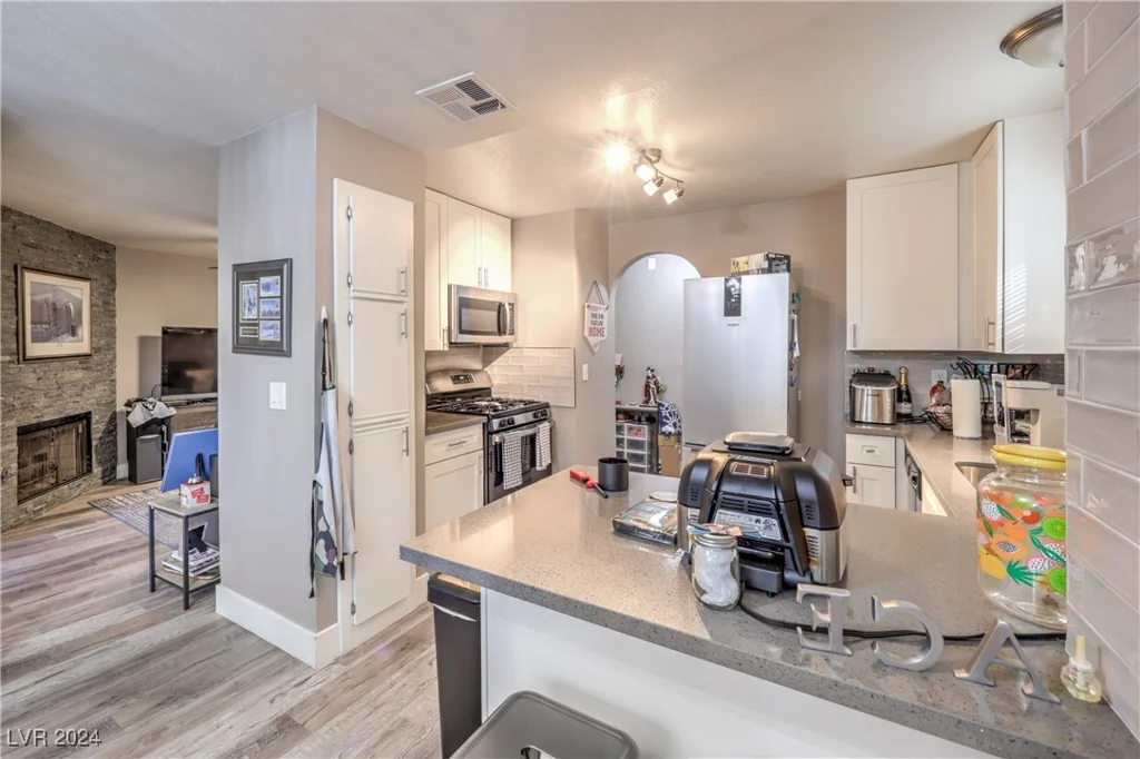 2200 Fort Apache, Las Vegas, NV 89117