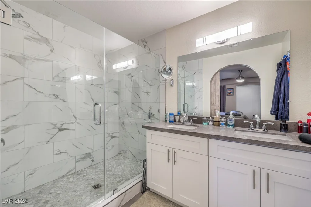 2200 Fort Apache, Las Vegas, NV 89117