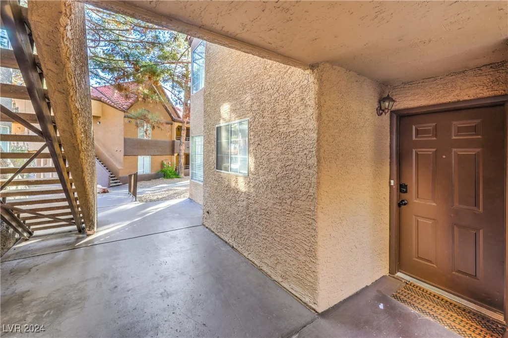 2200 Fort Apache, Las Vegas, NV 89117