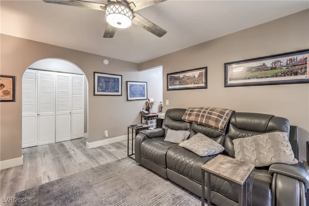 2200 Fort Apache, Las Vegas, NV 89117