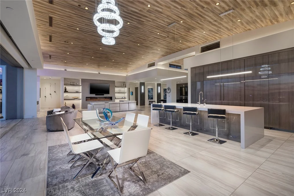 673 Falcon Cliff, Henderson, NV 89012