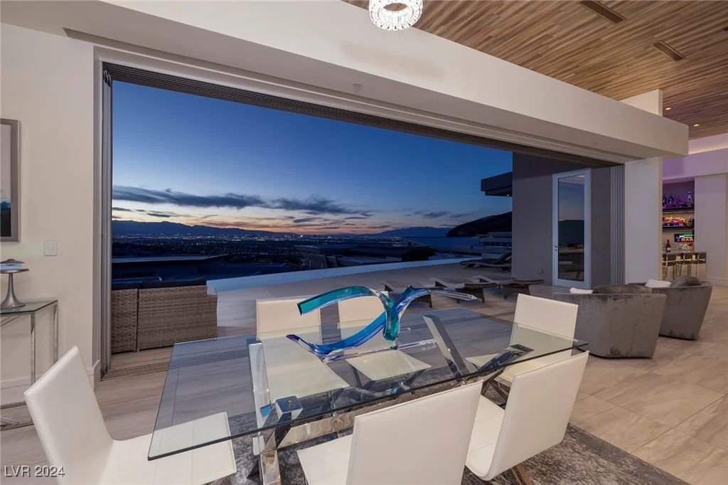 673 Falcon Cliff, Henderson, NV 89012