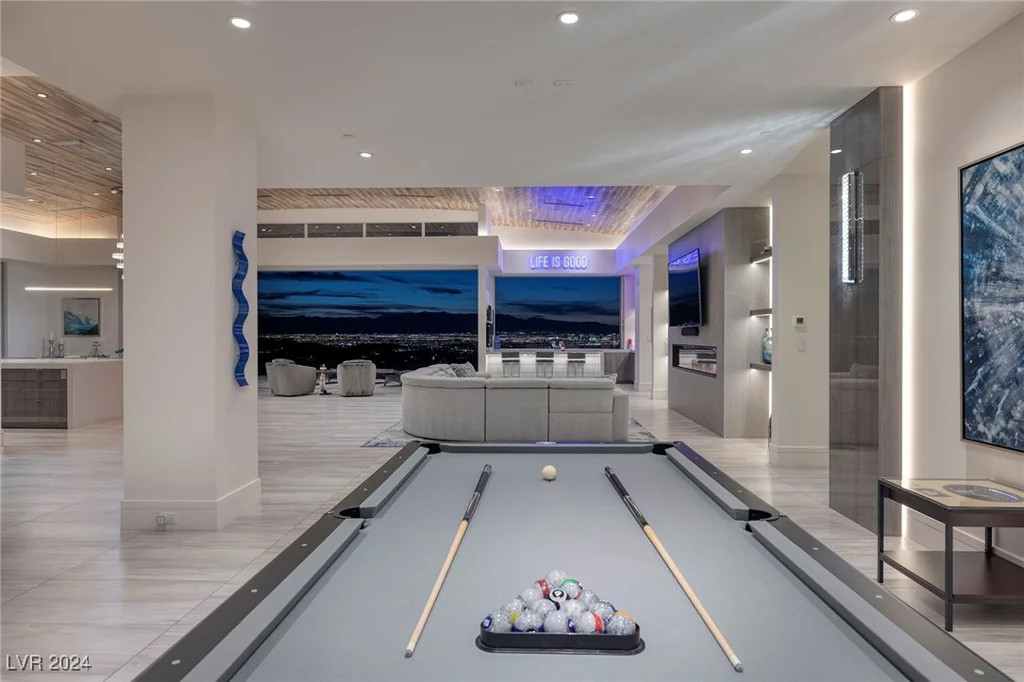 673 Falcon Cliff, Henderson, NV 89012