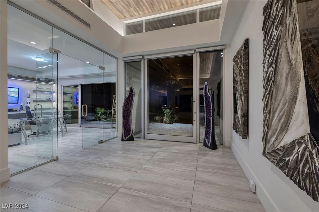673 Falcon Cliff, Henderson, NV 89012