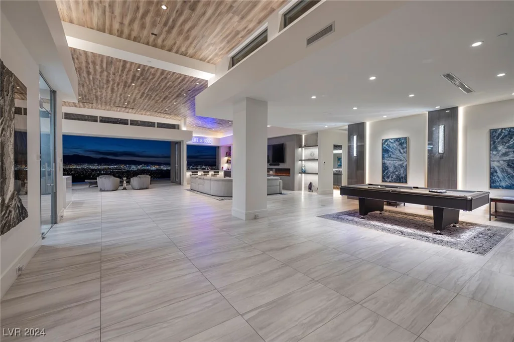 673 Falcon Cliff, Henderson, NV 89012
