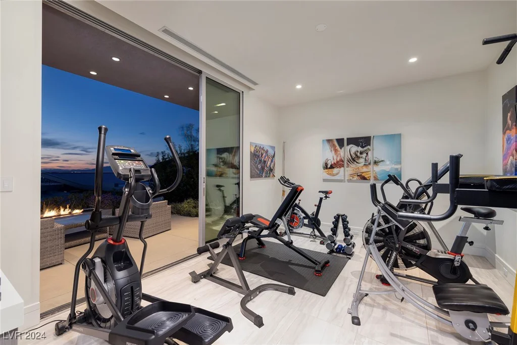 673 Falcon Cliff, Henderson, NV 89012