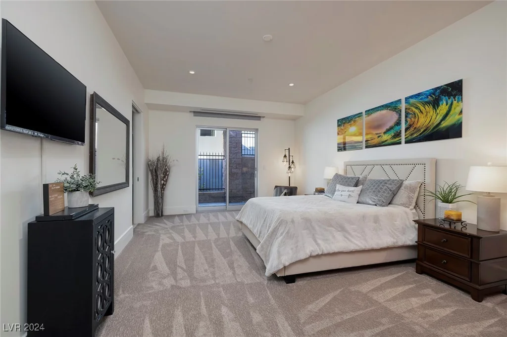 673 Falcon Cliff, Henderson, NV 89012