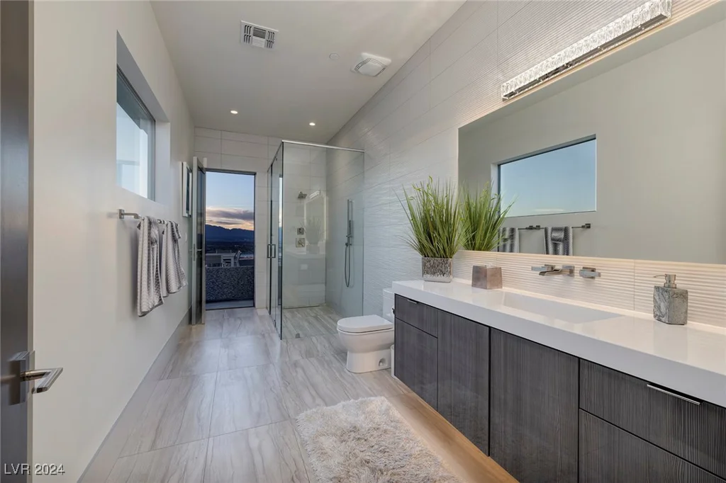 673 Falcon Cliff, Henderson, NV 89012