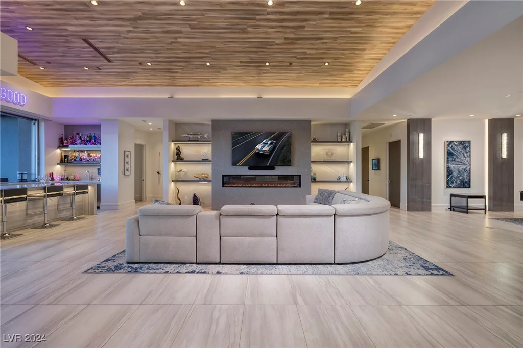 673 Falcon Cliff, Henderson, NV 89012