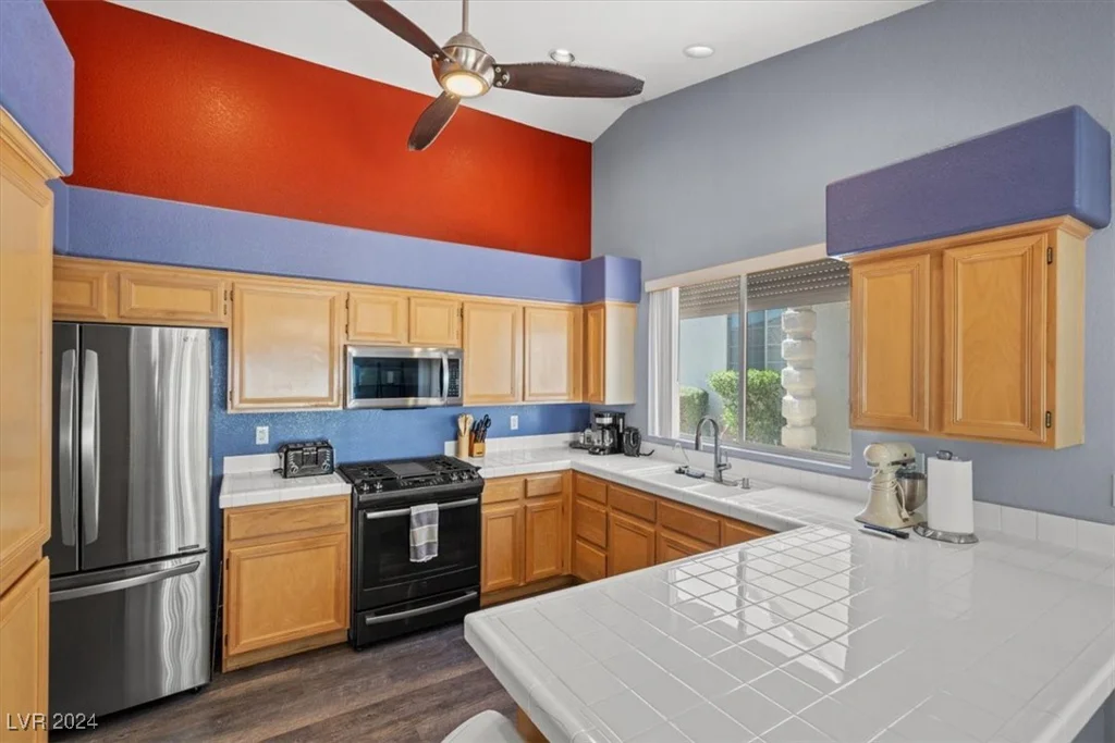 5683 Whale Watch, Las Vegas, NV 89113