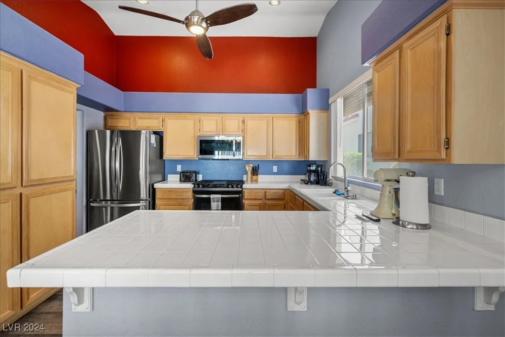 5683 Whale Watch, Las Vegas, NV 89113