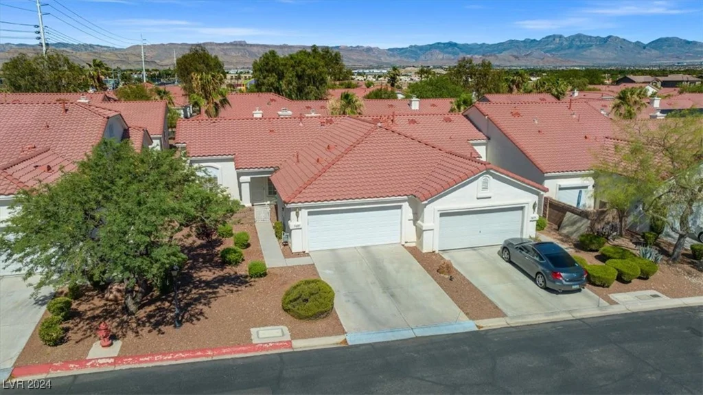 5683 Whale Watch, Las Vegas, NV 89113