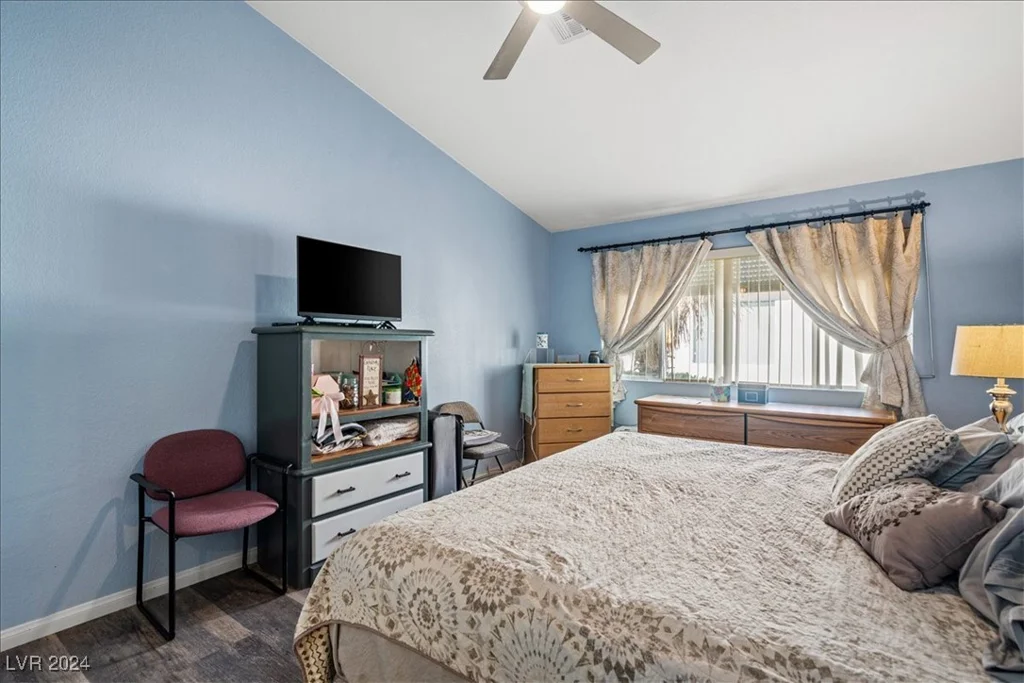 5683 Whale Watch, Las Vegas, NV 89113