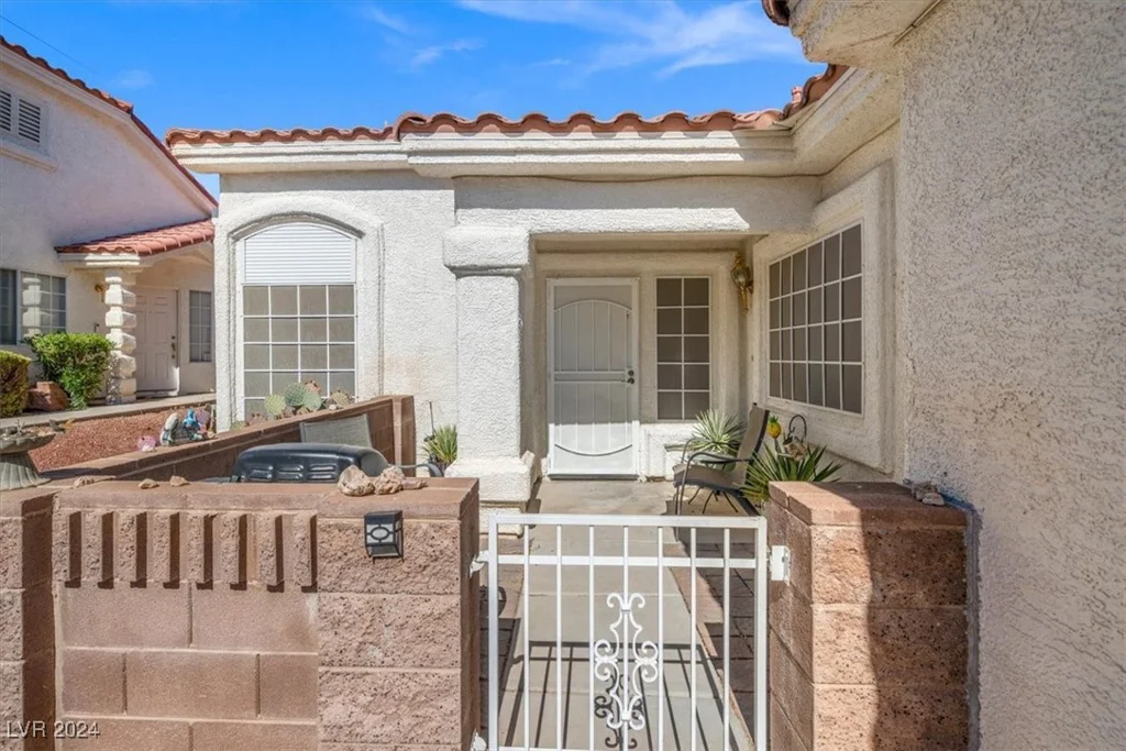 5683 Whale Watch, Las Vegas, NV 89113