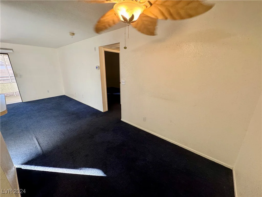 5161 Lindell, Las Vegas, NV 89118