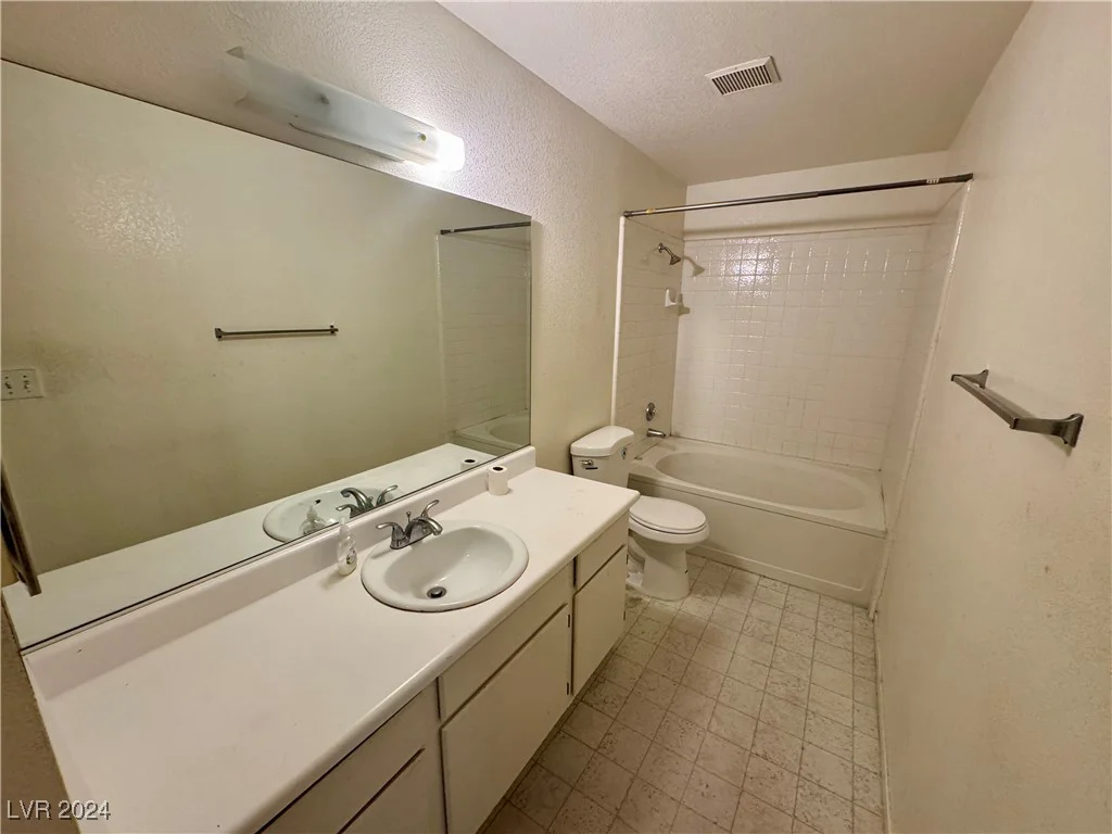 5161 Lindell, Las Vegas, NV 89118