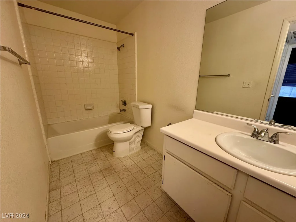 5161 Lindell, Las Vegas, NV 89118