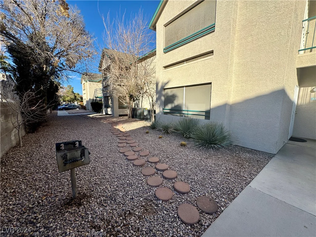 5161 Lindell, Las Vegas, NV 89118