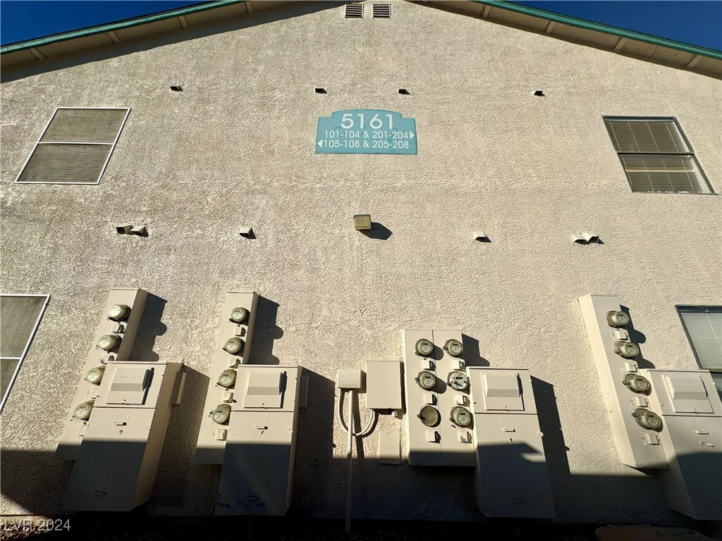 5161 Lindell, Las Vegas, NV 89118