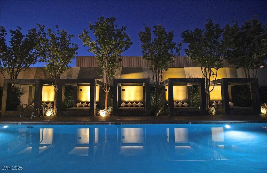 4471 Dean Martin, Las Vegas, NV 89103