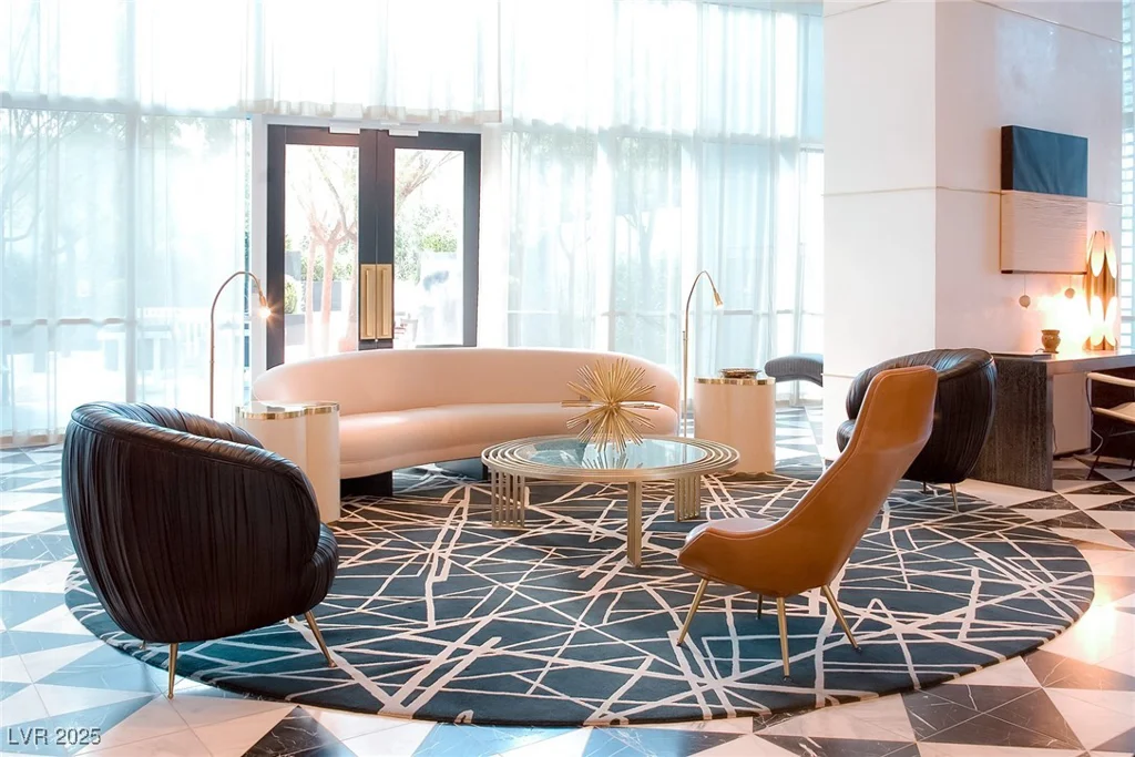 4471 Dean Martin, Las Vegas, NV 89103