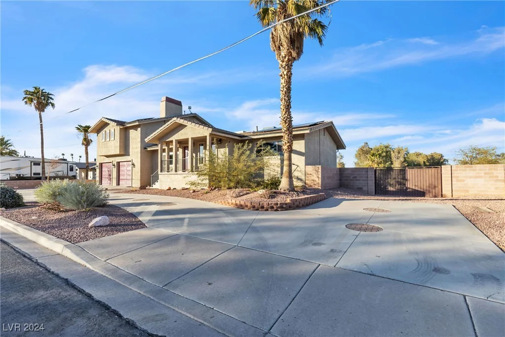 260 Desert Rose, Henderson, NV 89015