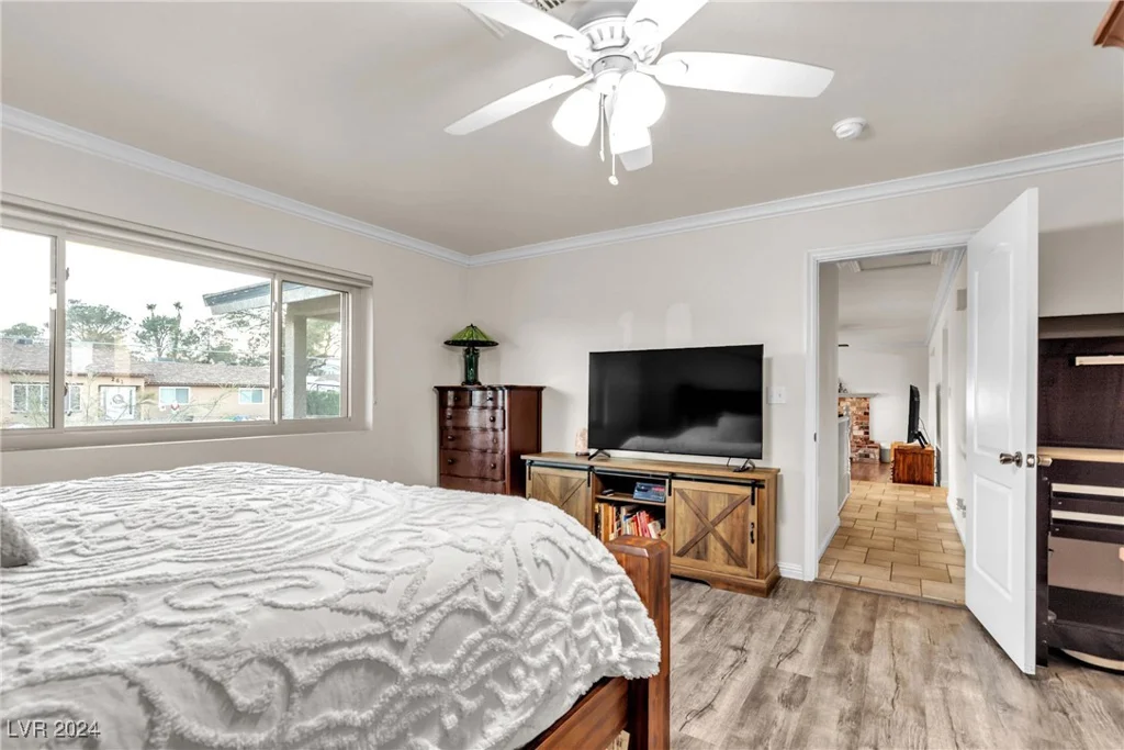 260 Desert Rose, Henderson, NV 89015