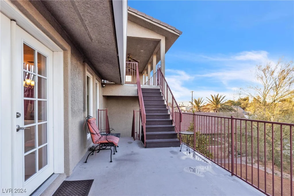 260 Desert Rose, Henderson, NV 89015