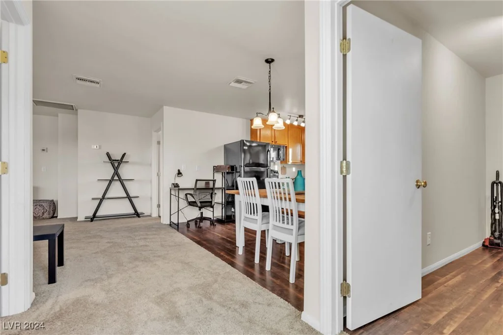 260 Desert Rose, Henderson, NV 89015