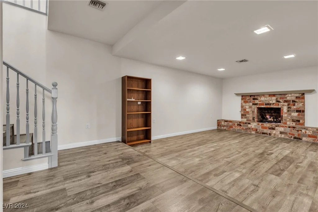 260 Desert Rose, Henderson, NV 89015