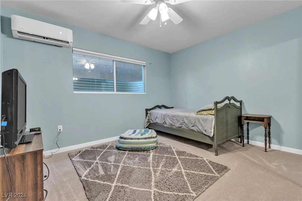 260 Desert Rose, Henderson, NV 89015