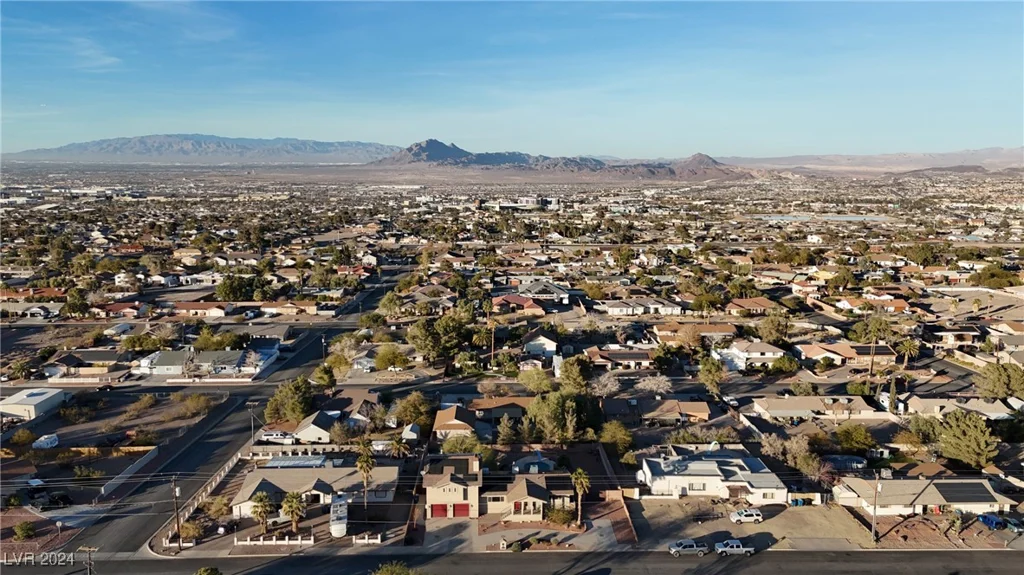 260 Desert Rose, Henderson, NV 89015
