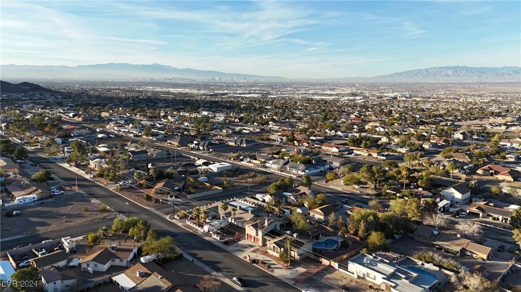 260 Desert Rose, Henderson, NV 89015