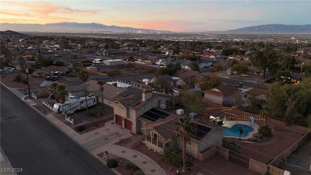 260 Desert Rose, Henderson, NV 89015