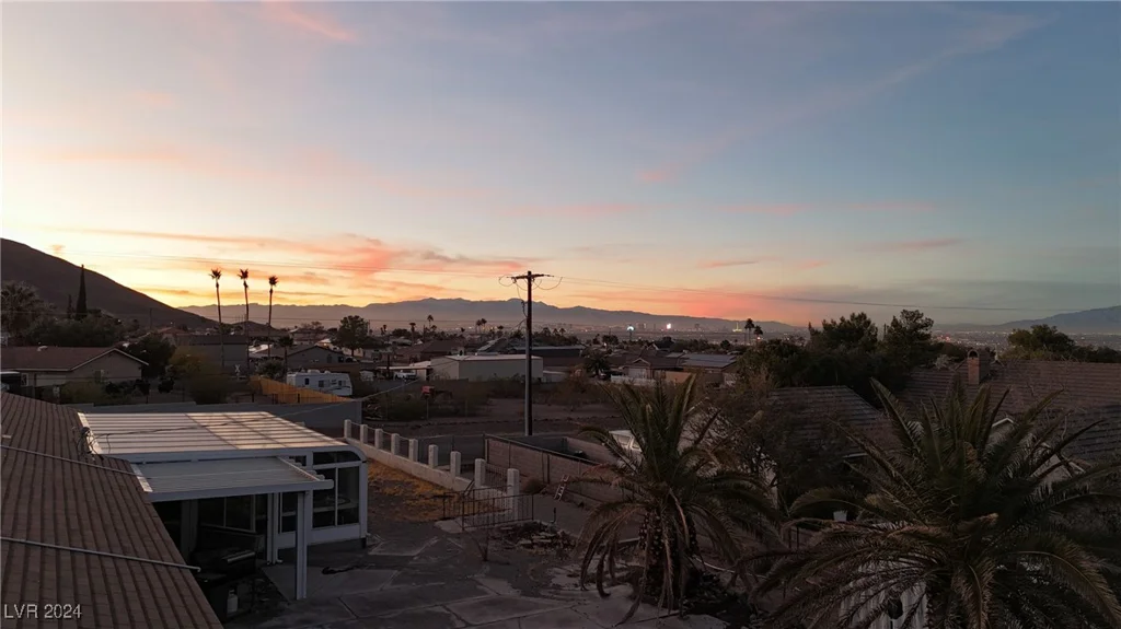 260 Desert Rose, Henderson, NV 89015