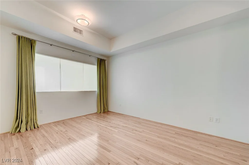 360 Desert Inn, Las Vegas, NV 89109