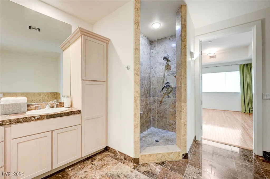 360 Desert Inn, Las Vegas, NV 89109
