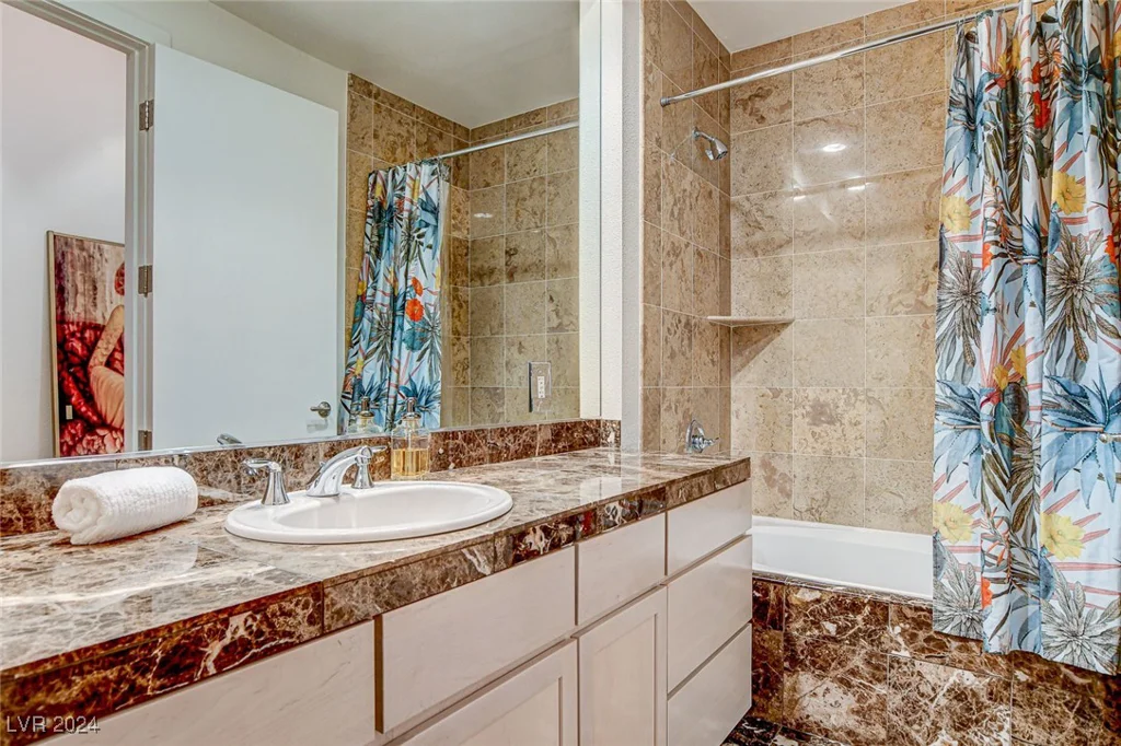 360 Desert Inn, Las Vegas, NV 89109