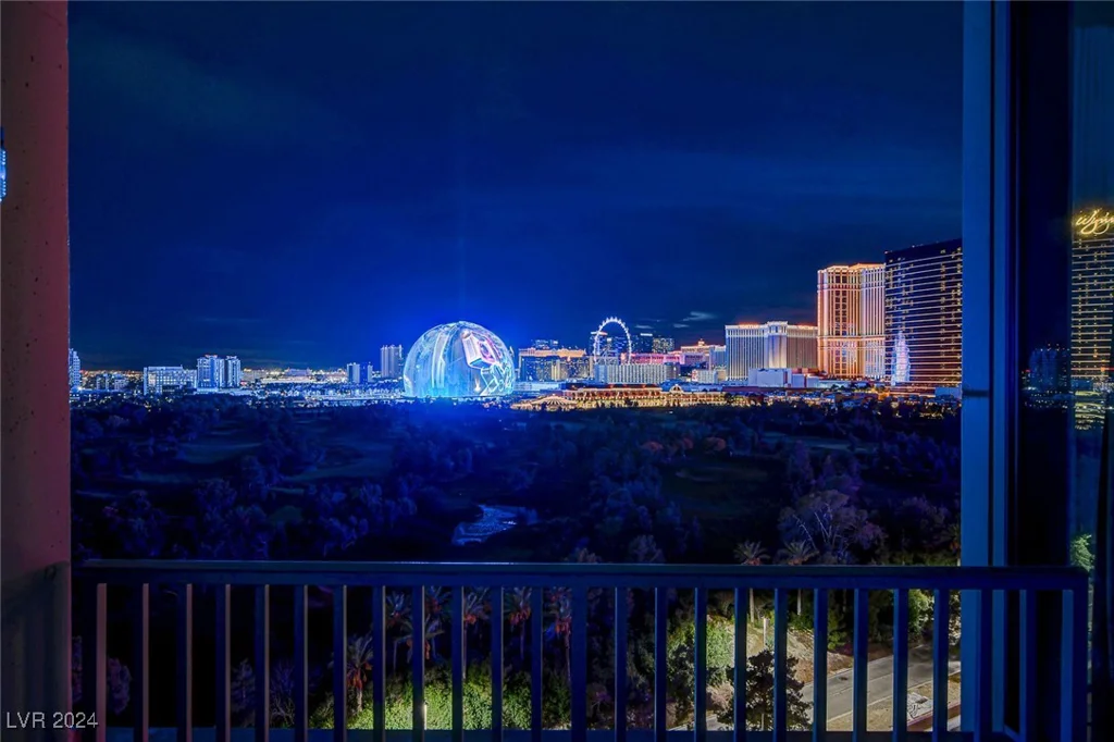 360 Desert Inn, Las Vegas, NV 89109