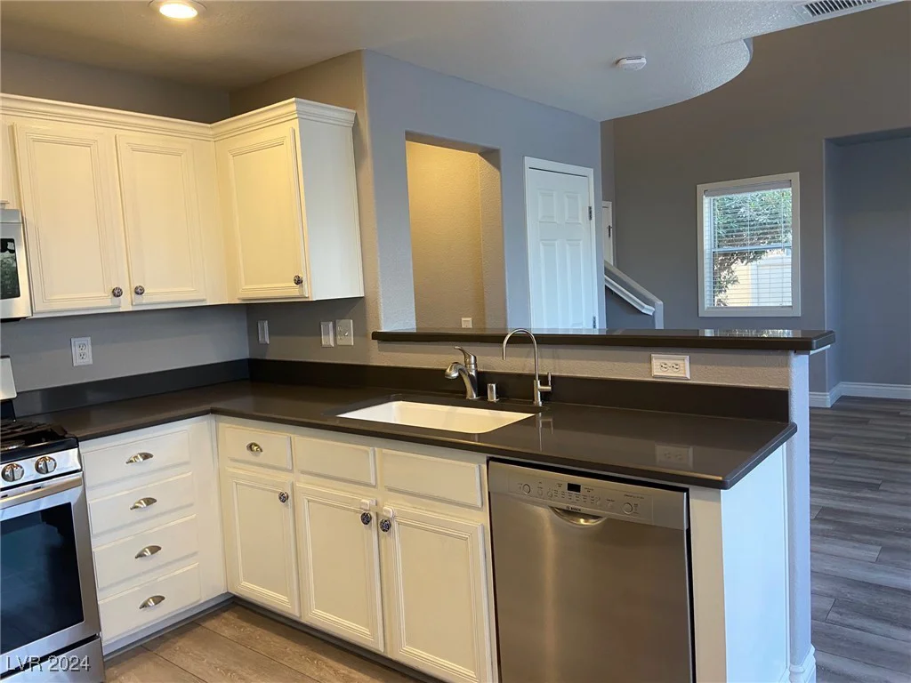 9144 Starling Wing, Las Vegas, NV 89143