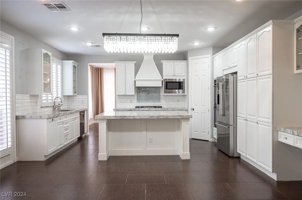 320 Glistening Cloud, Henderson, NV 89012