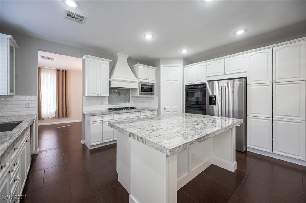 320 Glistening Cloud, Henderson, NV 89012