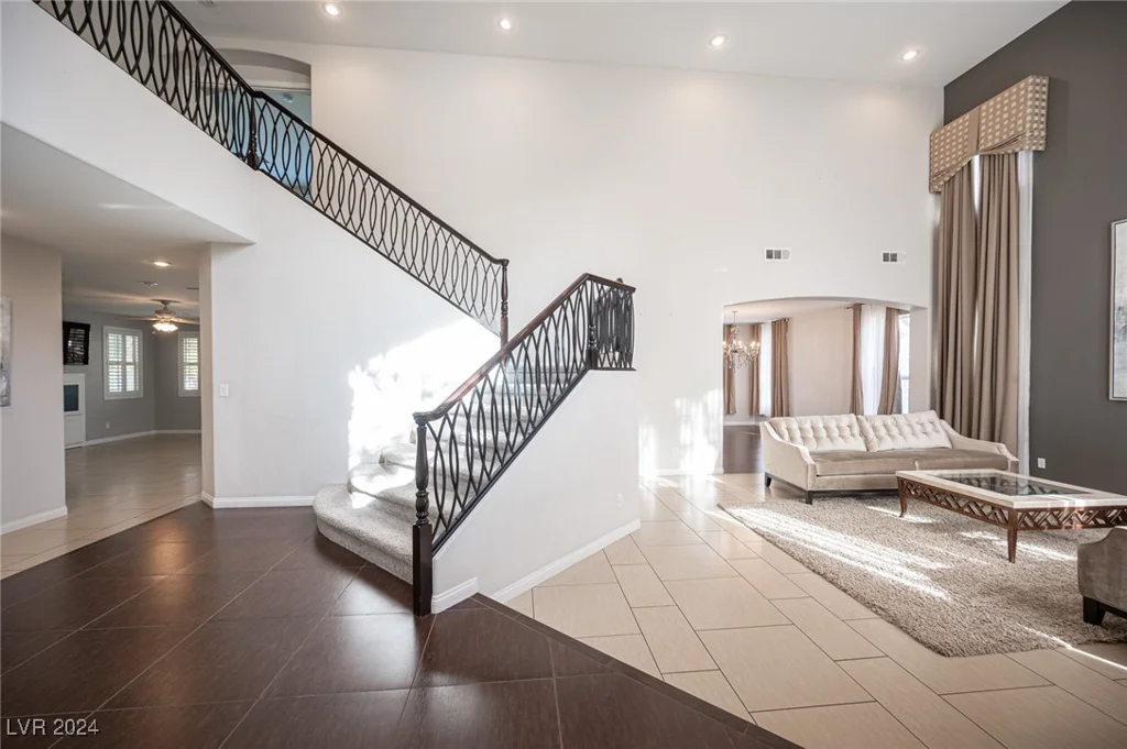 320 Glistening Cloud, Henderson, NV 89012