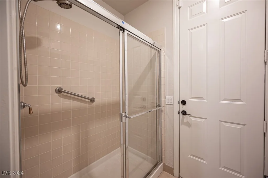 320 Glistening Cloud, Henderson, NV 89012