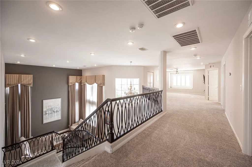 320 Glistening Cloud, Henderson, NV 89012