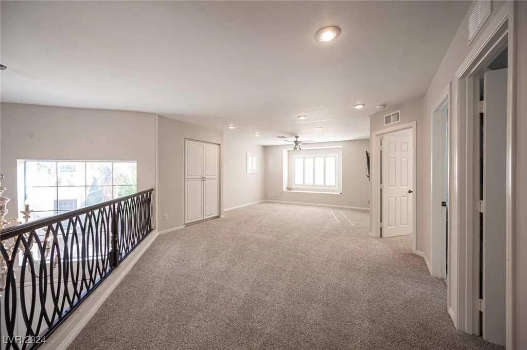 320 Glistening Cloud, Henderson, NV 89012