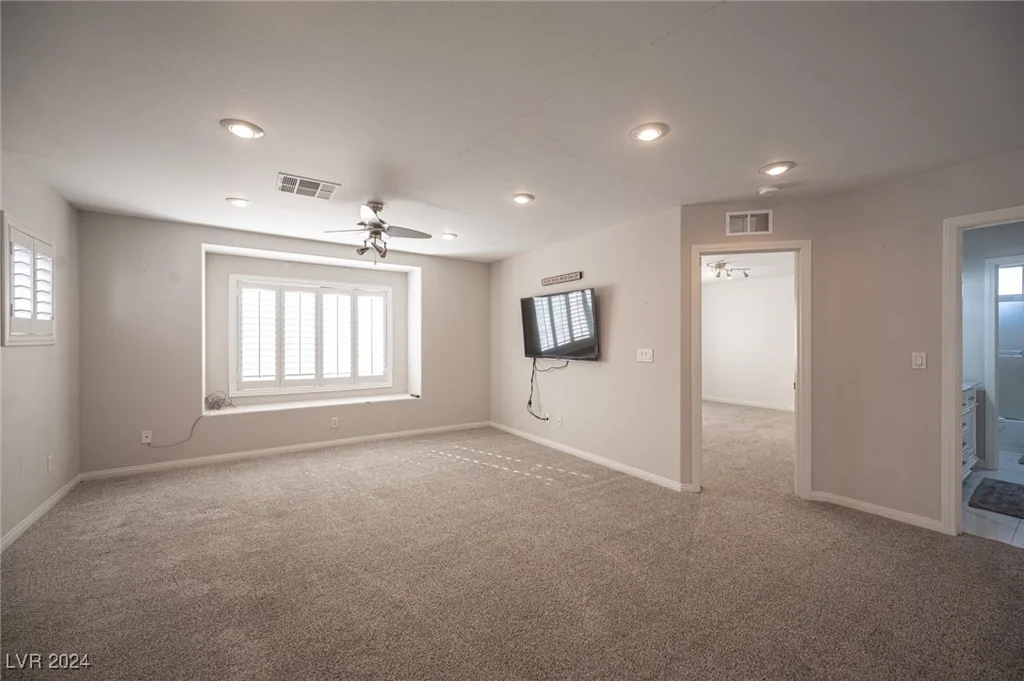 320 Glistening Cloud, Henderson, NV 89012