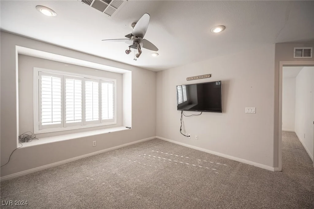 320 Glistening Cloud, Henderson, NV 89012