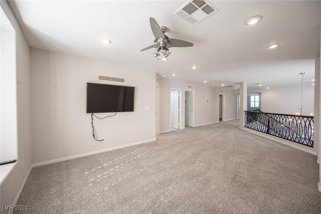320 Glistening Cloud, Henderson, NV 89012